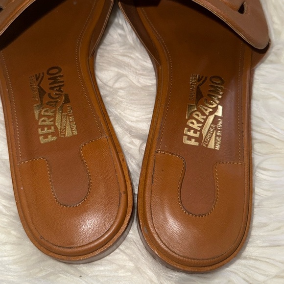 FERRAGAMO Gancini sandals - Picture 12 of 16